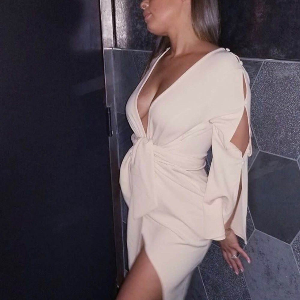 Gorgeous fitted dress only worn once